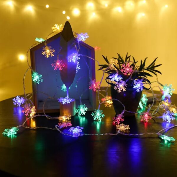 Božične lučke LED - snežinke 10 m | barvne