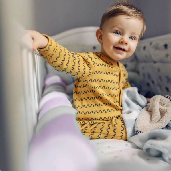 Otroška posteljica Mantinel - pletenina | vijolično-bela-siva