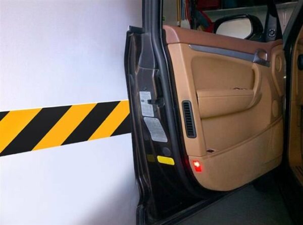 Zaščita avtomobilskih vrat za garažno steno | 50x10x1,5cm