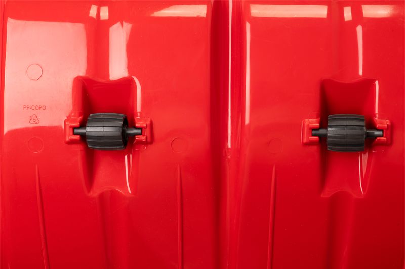 Strgalo za sneg s kolesi - Yeti | črna