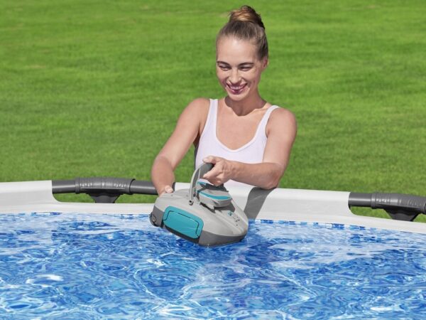 Avtomatski sesalnik za bazen Aquatronix | Bestway